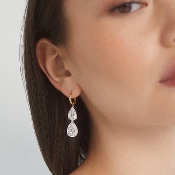 Farrah Crystal Drop Earrings - Picture 2 of 3